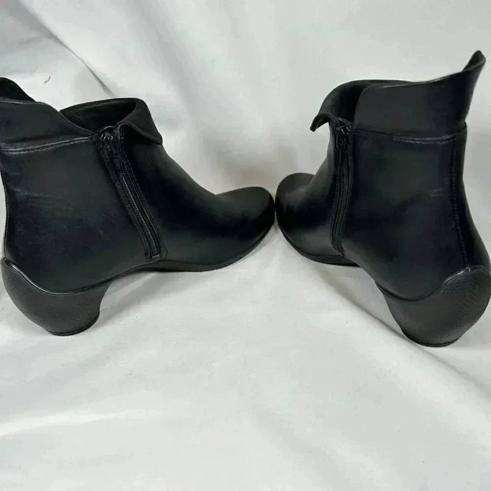 Ecco Sculptured Size US6 EU37 Women Boot Black Leather Ankle Fold Top
